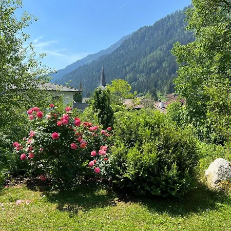 Semesterbostad Lara Feld am See